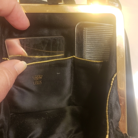 Vintage Black leather Lewis top handle bag with change purse, mirror and comb - Picture 11 of 16
